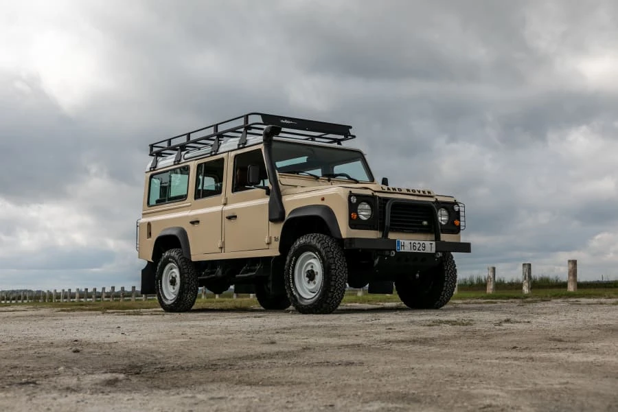 1994 Land Rover Defender 110 - Image 21 of 31