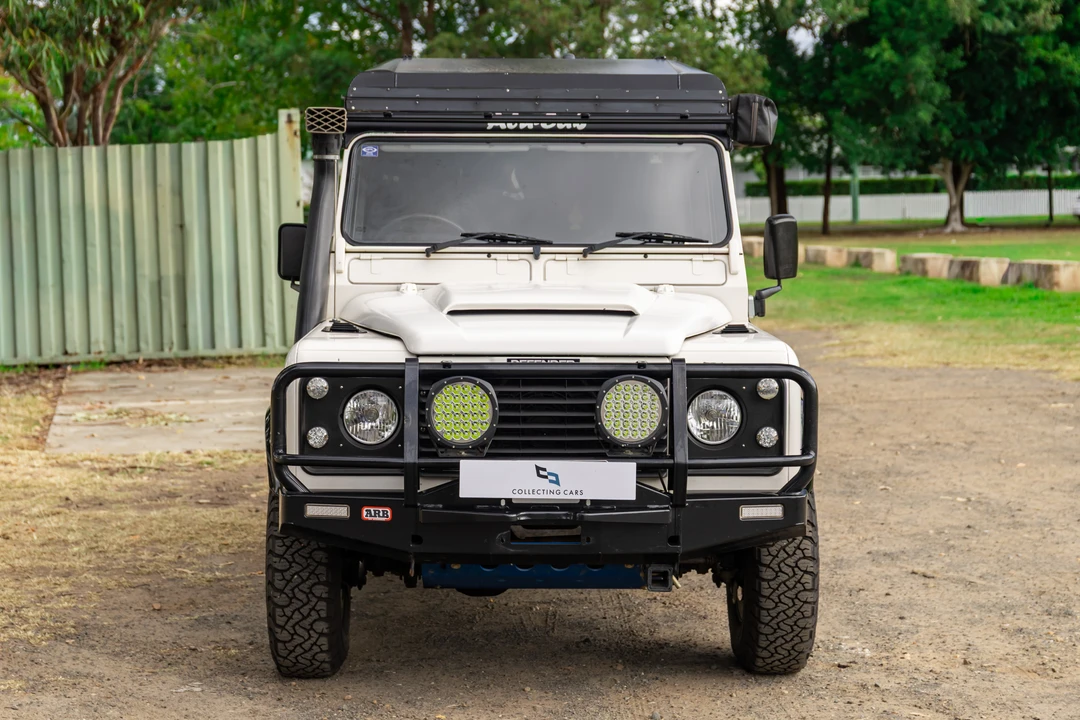 1994 Land Rover Defender 110 - Image 10 of 31