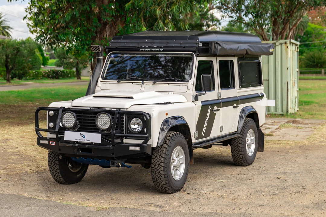 1994 Land Rover Defender 110 - Image 9 of 31