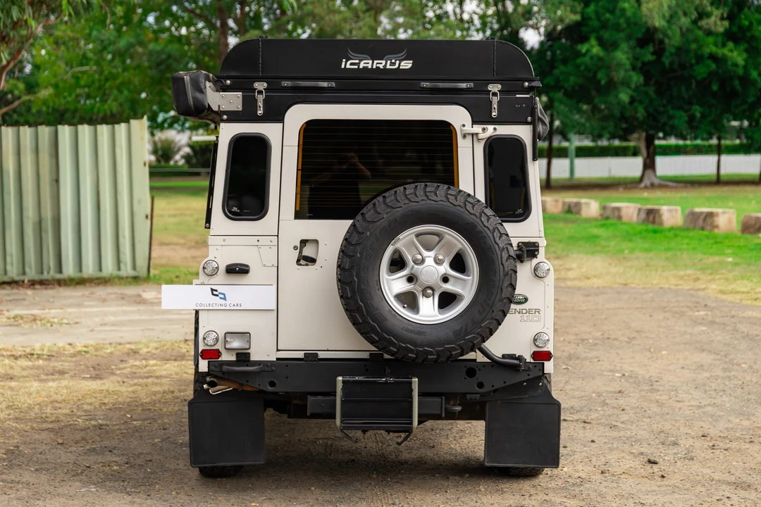 1994 Land Rover Defender 110 - Image 6 of 31