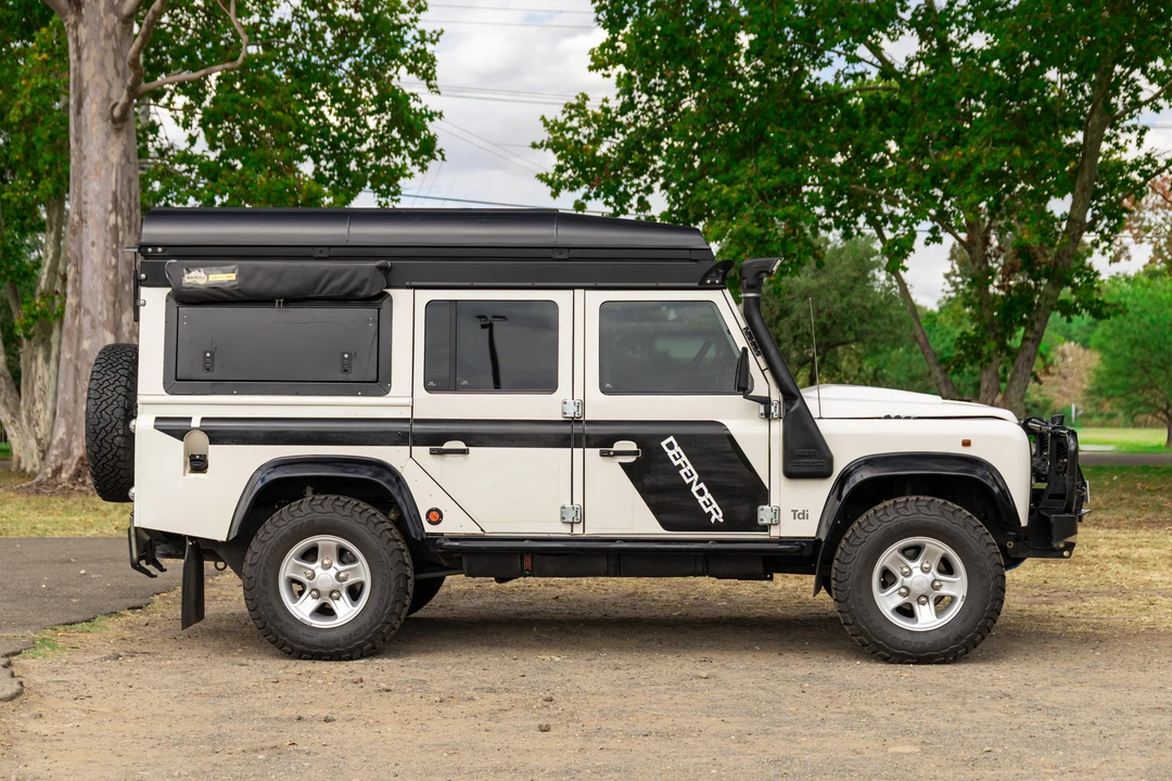 1994 Land Rover Defender 110 - Image 12 of 31