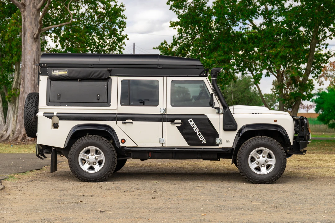 1994 Land Rover Defender 110 - Image 20 of 31