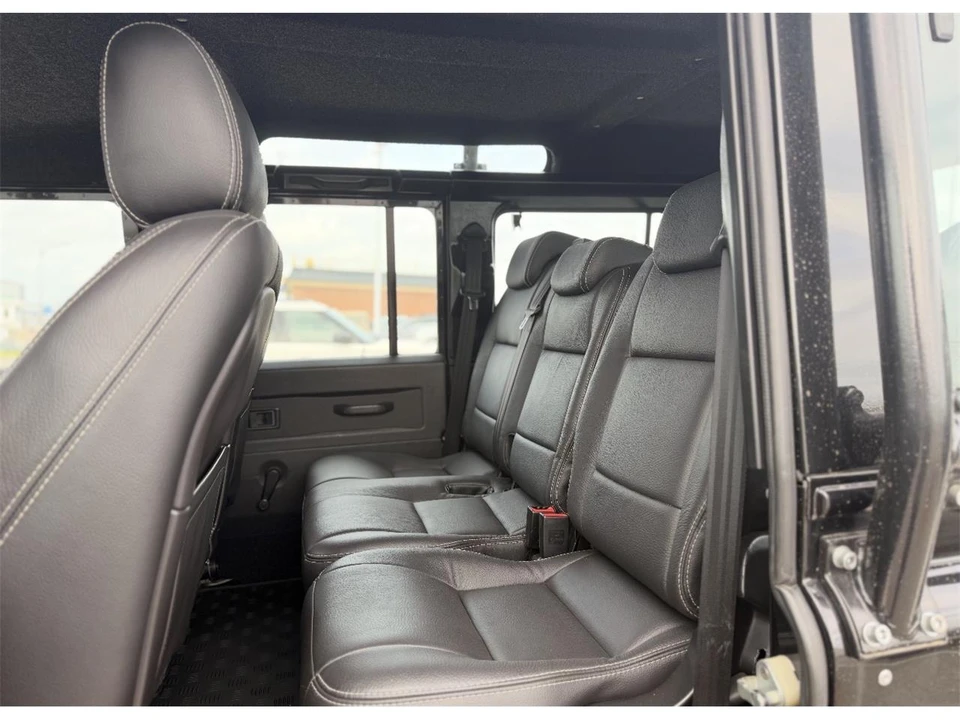 1994 Land Rover Defender 110 - Image 5 of 9