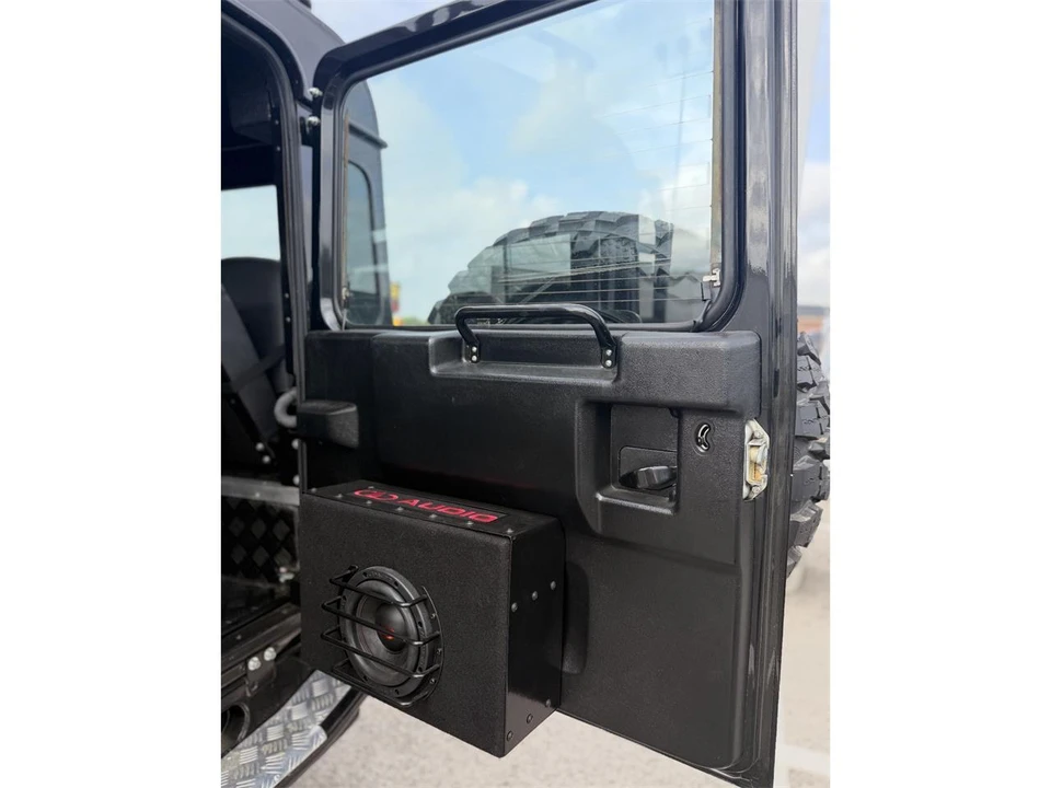 1994 Land Rover Defender 110 - Image 6 of 9