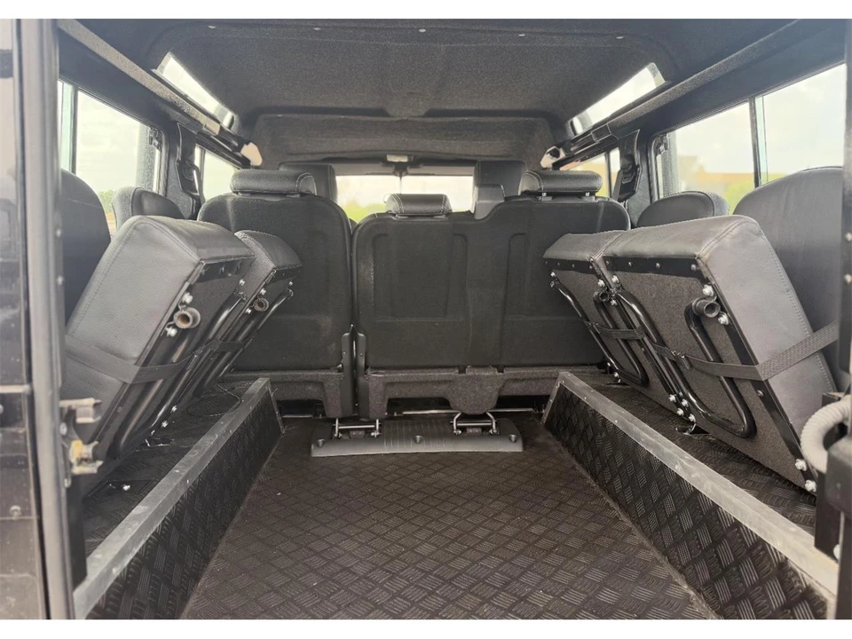 1994 Land Rover Defender 110 - Image 8 of 9