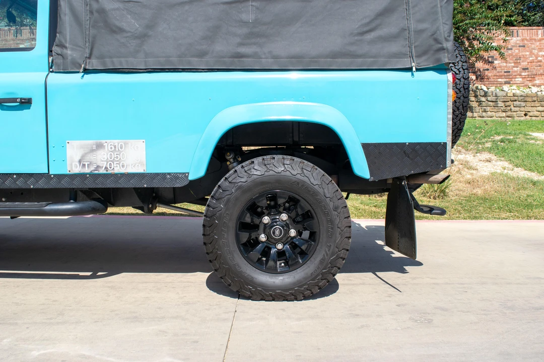 1994 Land Rover Defender 110 - Image 23 of 31