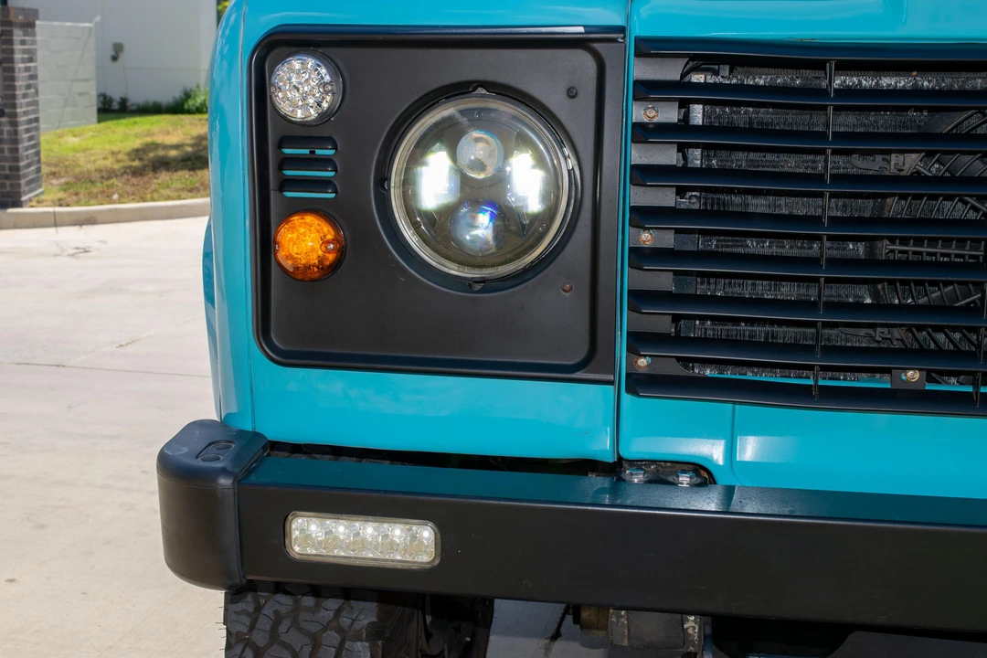 1994 Land Rover Defender 110 - Image 12 of 31