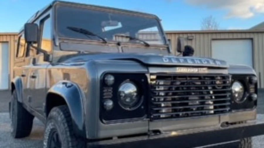 1994 Land Rover Defender 110 - Image 10 of 14