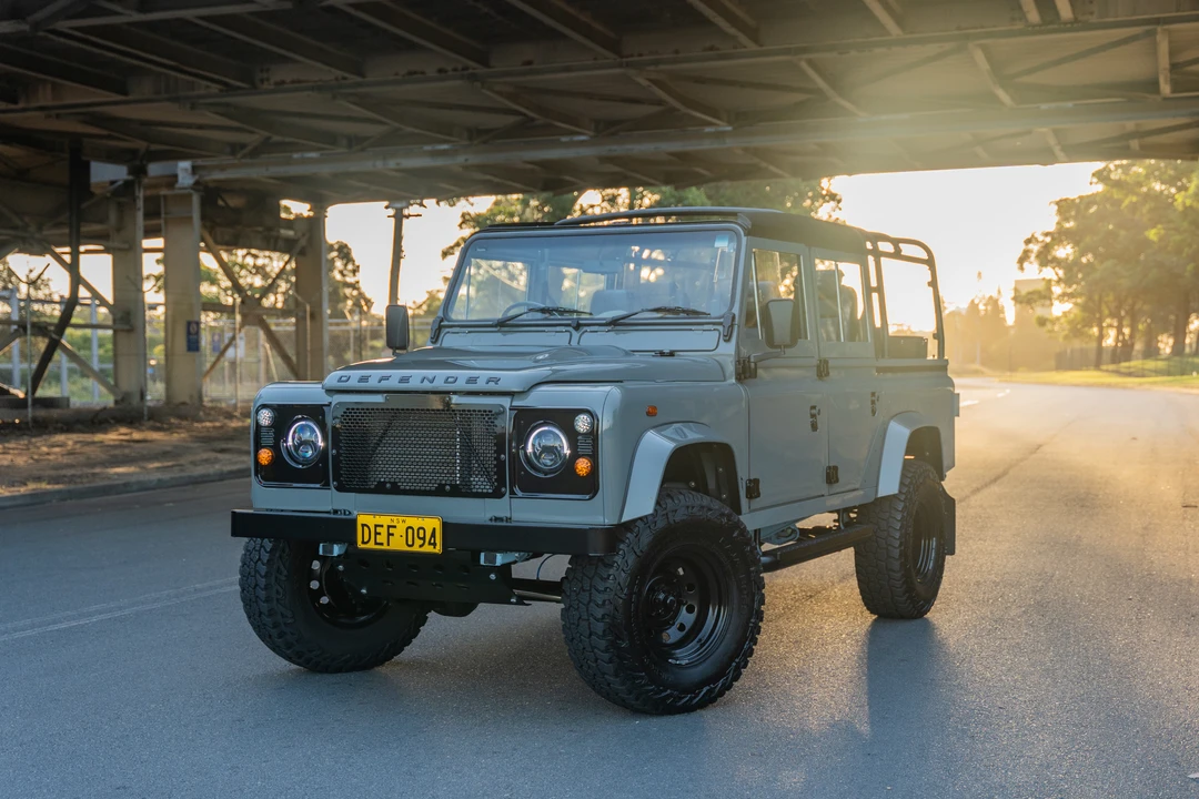 1994 Land Rover Defender 110 - Image 21 of 31