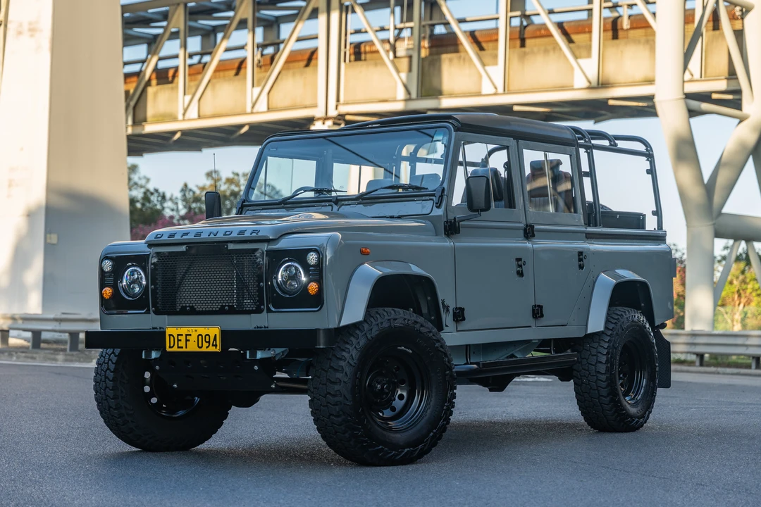 1994 Land Rover Defender 110 - Image 28 of 31