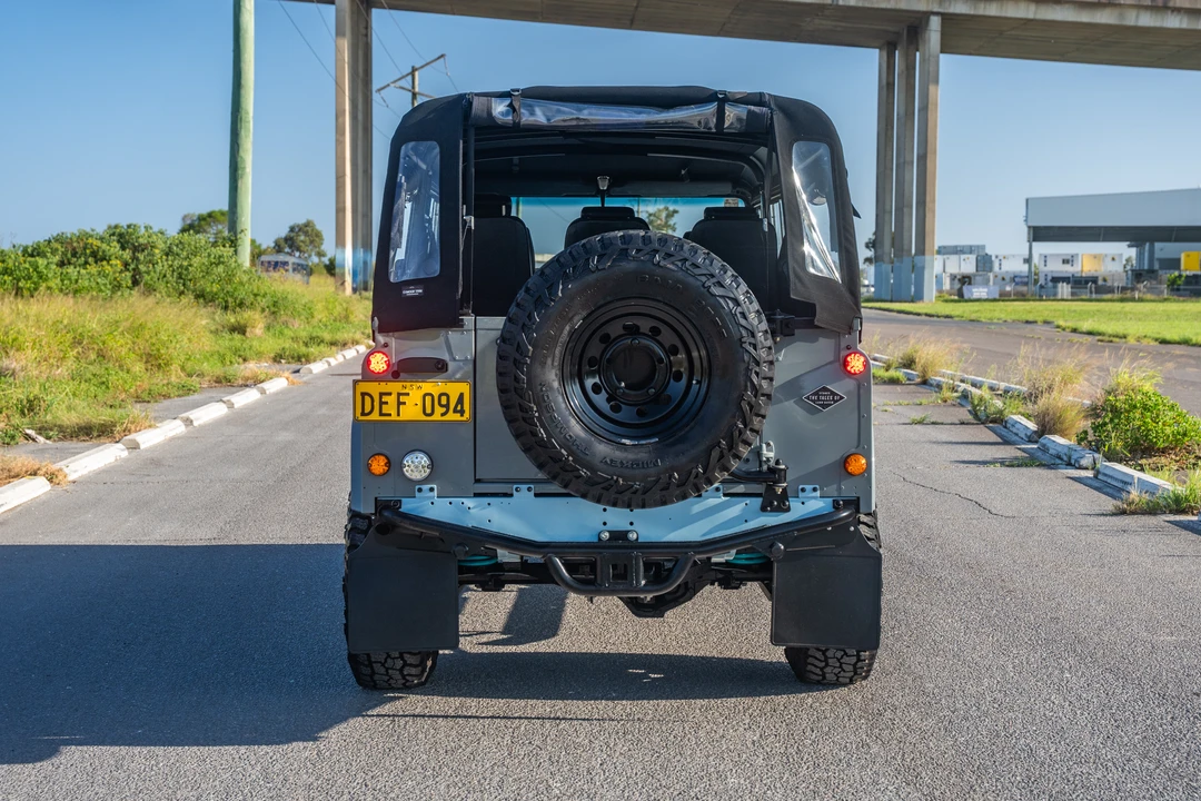 1994 Land Rover Defender 110 - Image 14 of 31