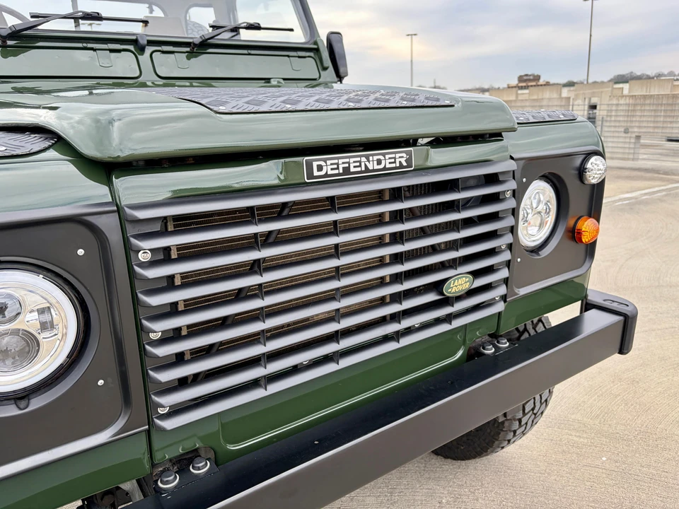1994 Land Rover Defender 110 - Image 30 of 31