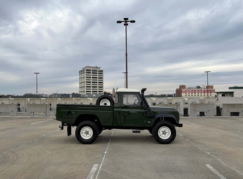 1994 Land Rover Defender 110 - Image 18 of 31
