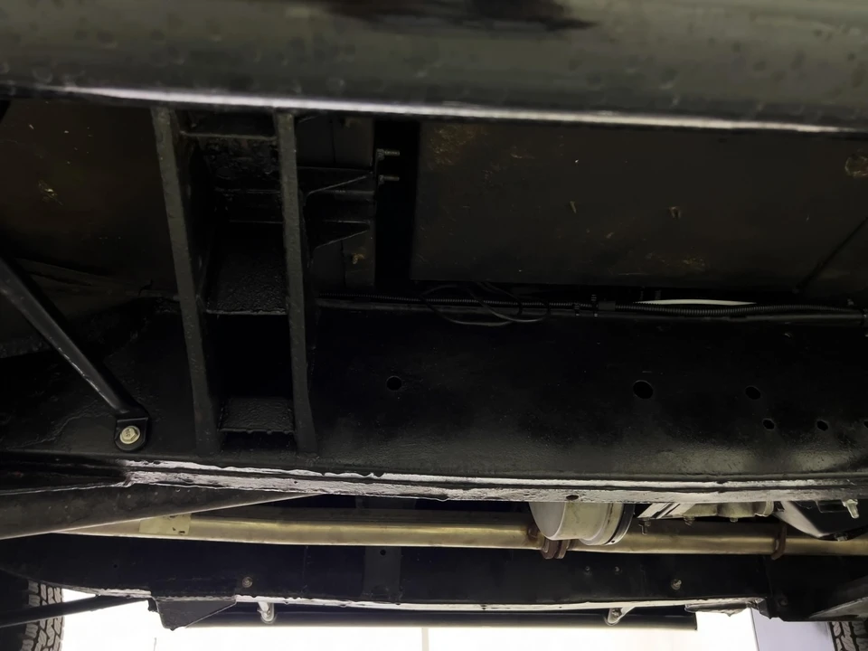 1994 Land Rover Defender 110 - Image 31 of 31