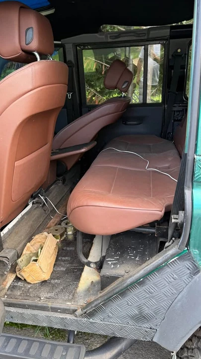 1994 Land Rover Defender 110 - Image 10 of 11