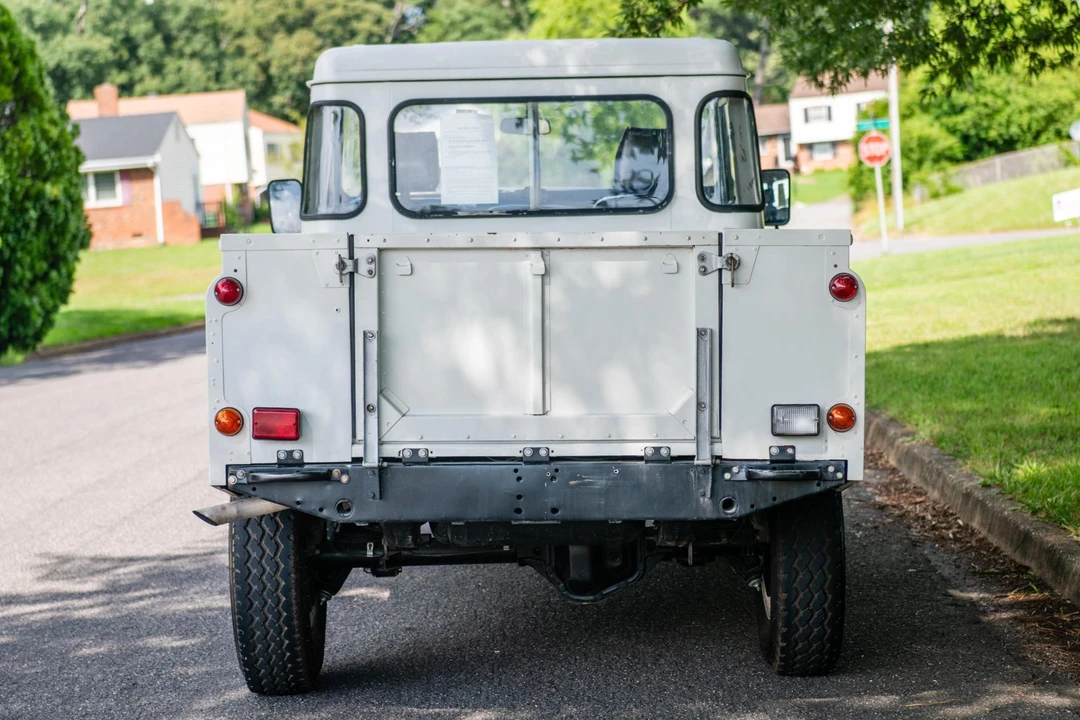 1994 Land Rover Defender 110 - Image 5 of 31