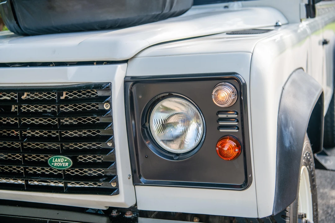 1994 Land Rover Defender 110 - Image 20 of 31
