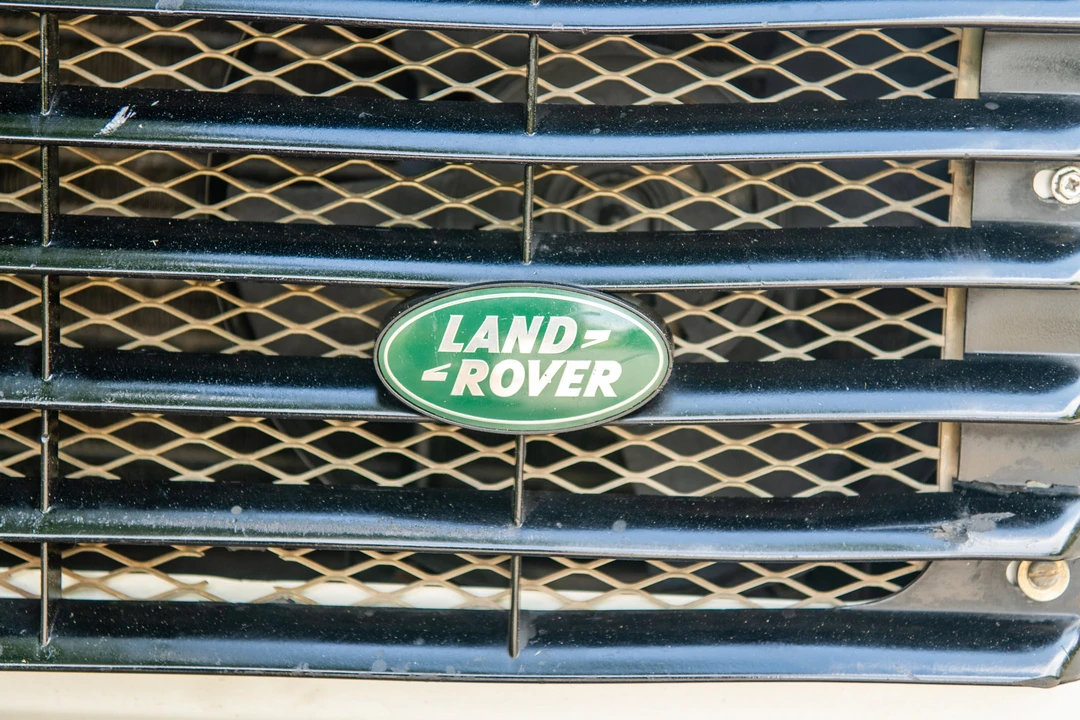 1994 Land Rover Defender 110 - Image 17 of 31