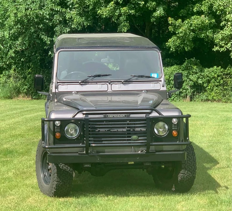1994 Land Rover Defender 110 - Image 2 of 4