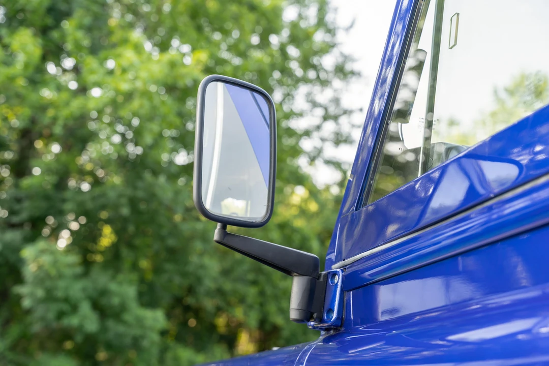 1994 Land Rover Defender 110 - Image 19 of 31