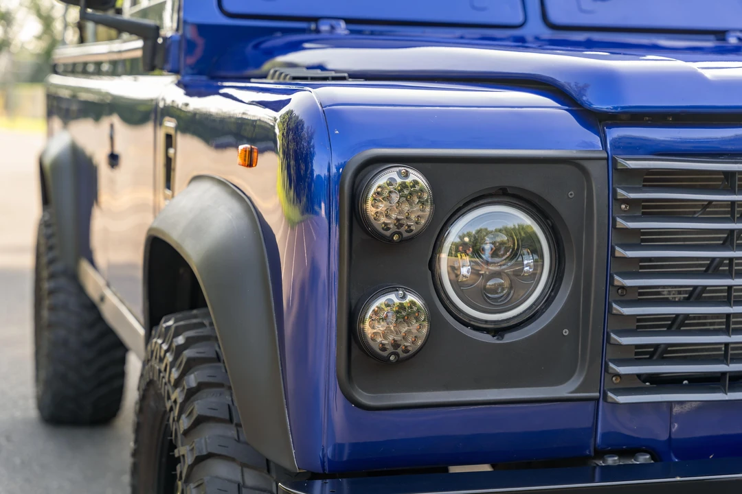 1994 Land Rover Defender 110 - Image 13 of 31
