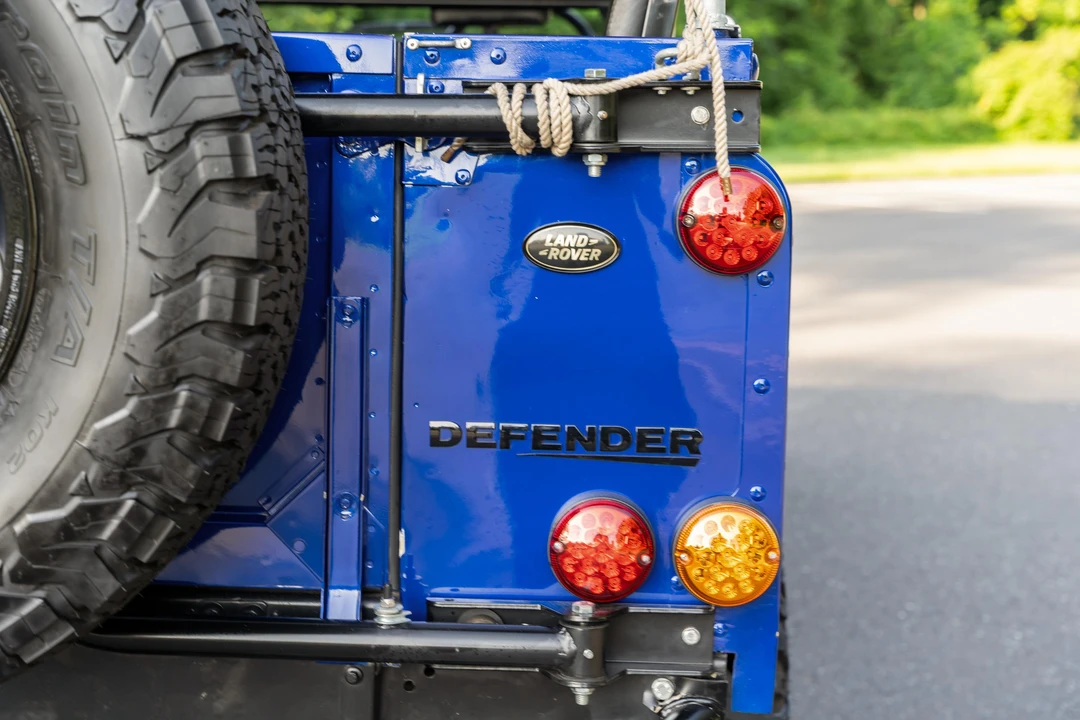 1994 Land Rover Defender 110 - Image 23 of 31