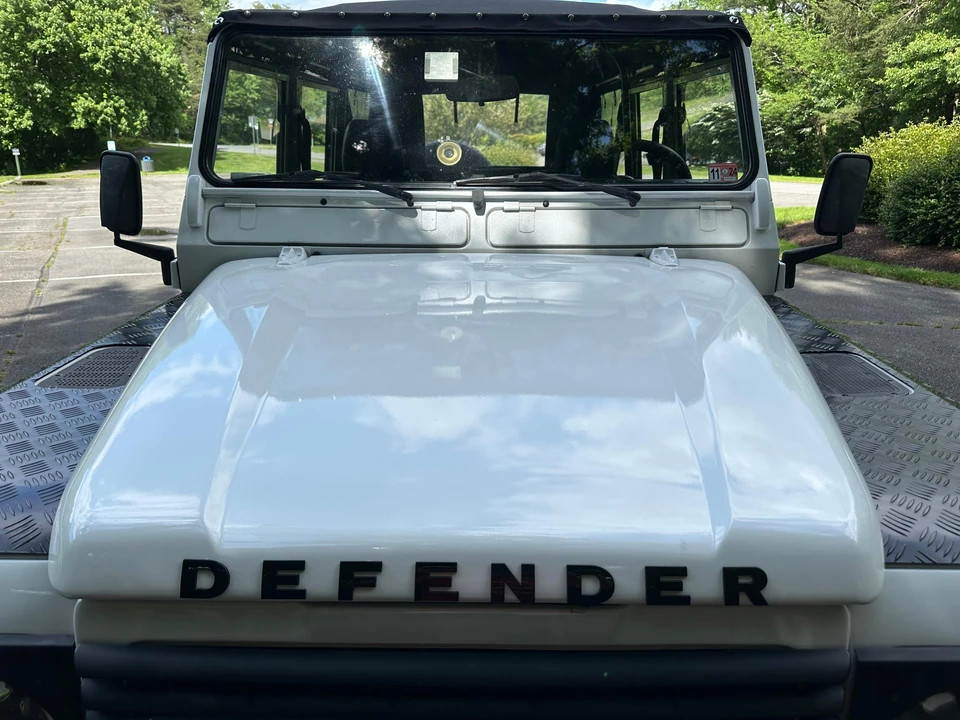 1994 Land Rover Defender 110 - Image 28 of 31