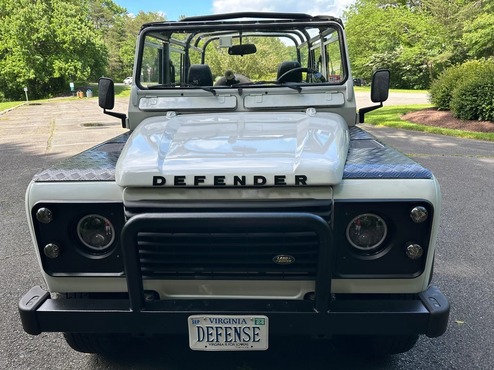 1994 Land Rover Defender 110 - Image 6 of 31