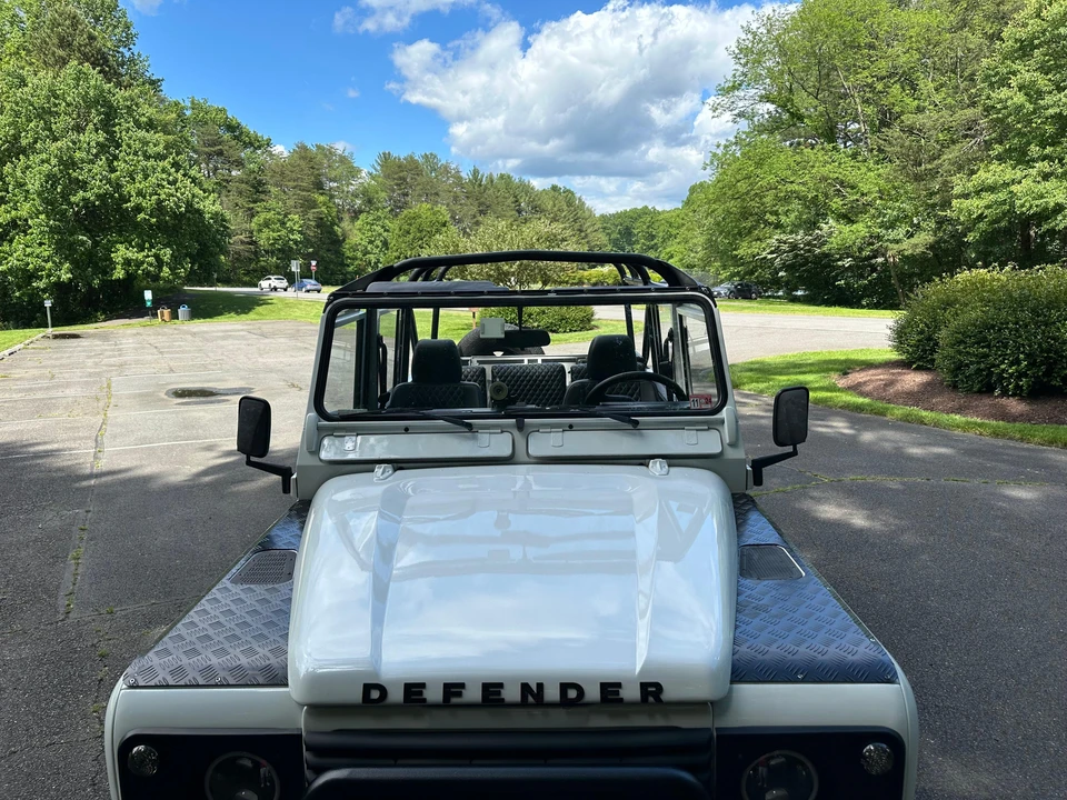 1994 Land Rover Defender 110 - Image 29 of 31