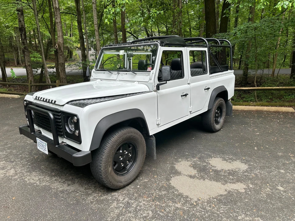 1994 Land Rover Defender 110 - Image 8 of 31