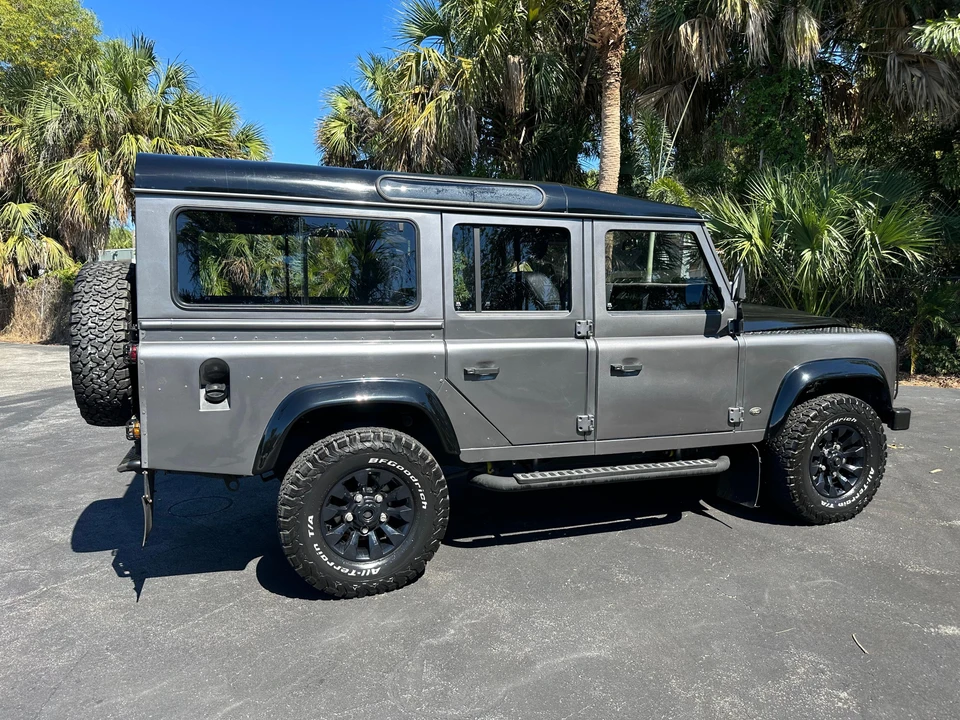 1994 Land Rover Defender 110 - Image 20 of 31