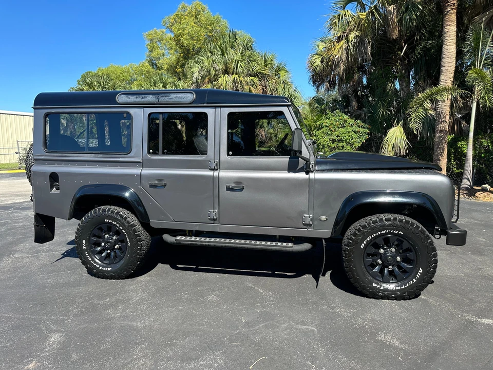 1994 Land Rover Defender 110 - Image 21 of 31