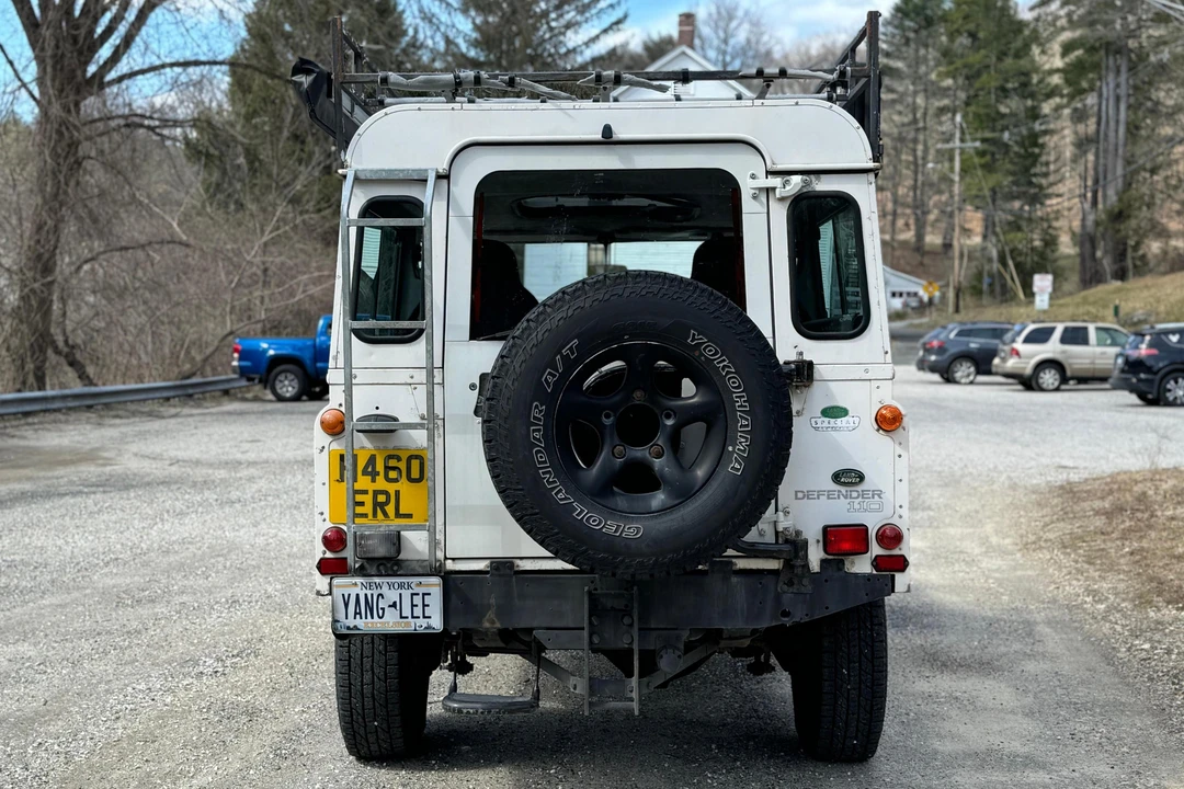 1994 Land Rover Defender 110 - Image 5 of 31