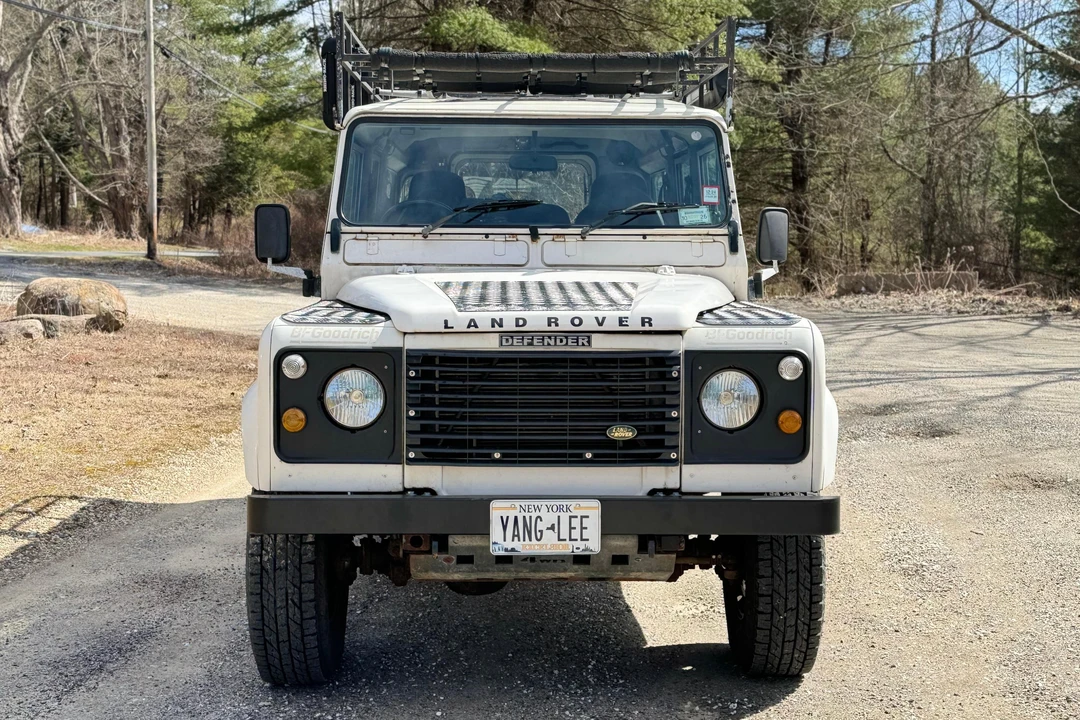 1994 Land Rover Defender 110 - Image 2 of 31