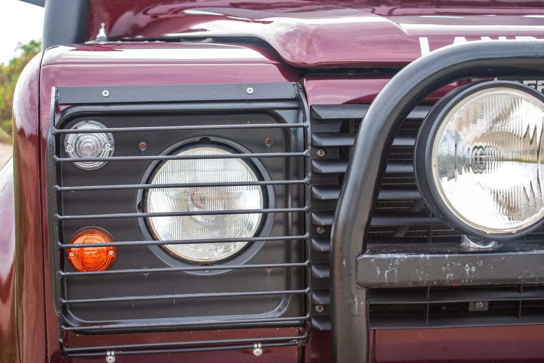 1994 Land Rover Defender 110 - Image 12 of 31
