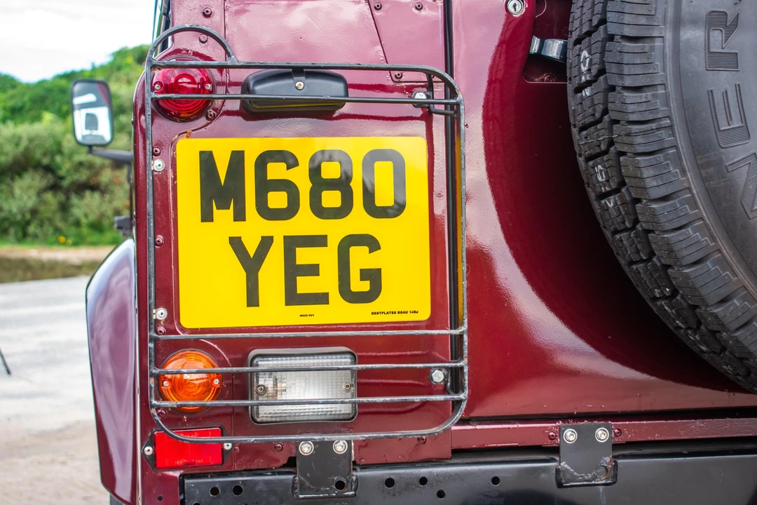 1994 Land Rover Defender 110 - Image 18 of 31