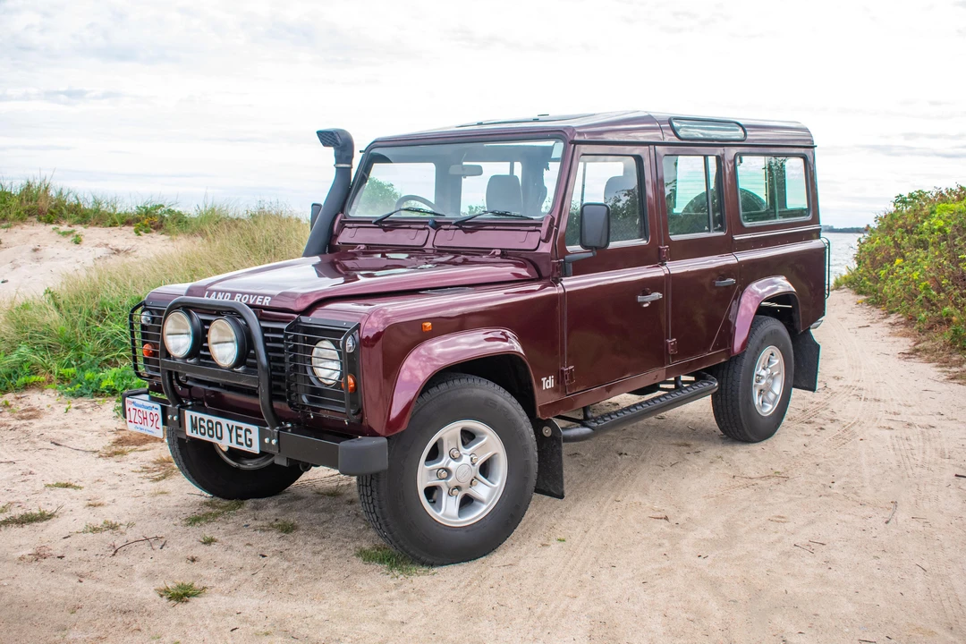1994 Land Rover Defender 110 - Image 7 of 31