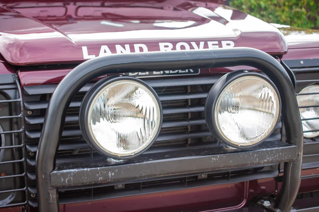 1994 Land Rover Defender 110 - Image 13 of 31
