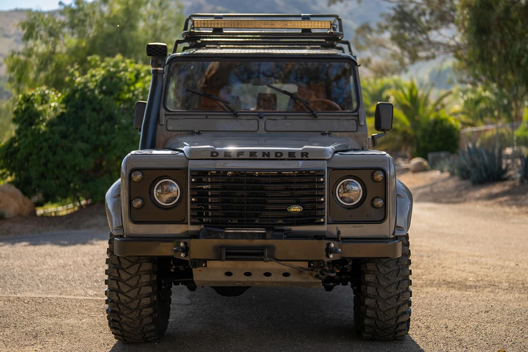 1994 Land Rover Defender 110 - Image 2 of 31