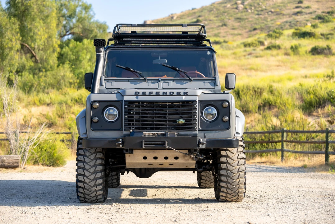 1994 Land Rover Defender 110 - Image 6 of 31