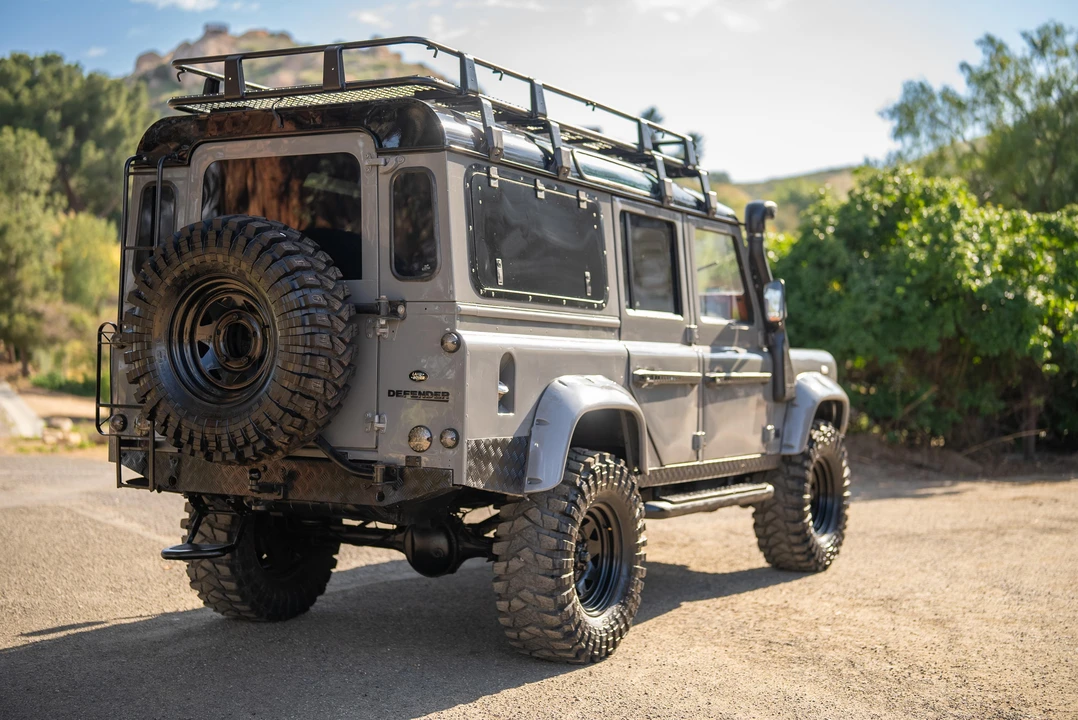1994 Land Rover Defender 110 - Image 30 of 31