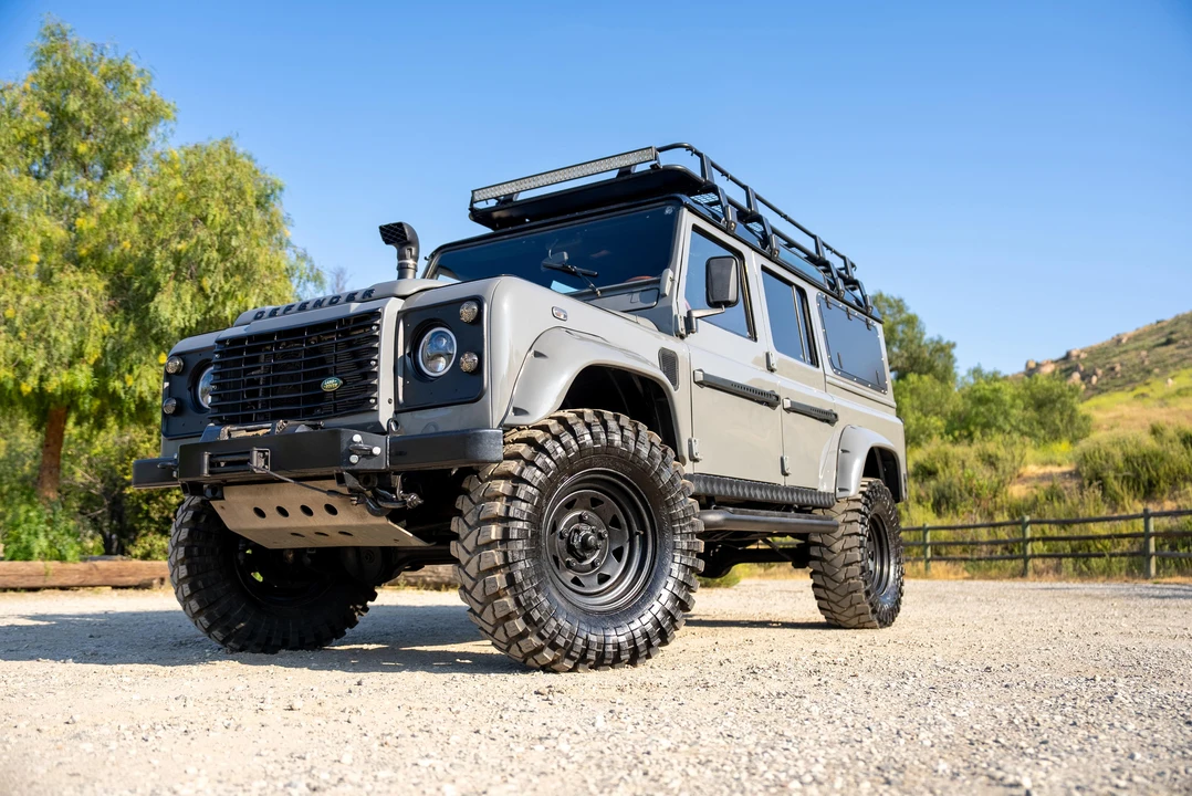 1994 Land Rover Defender 110 - Image 12 of 31