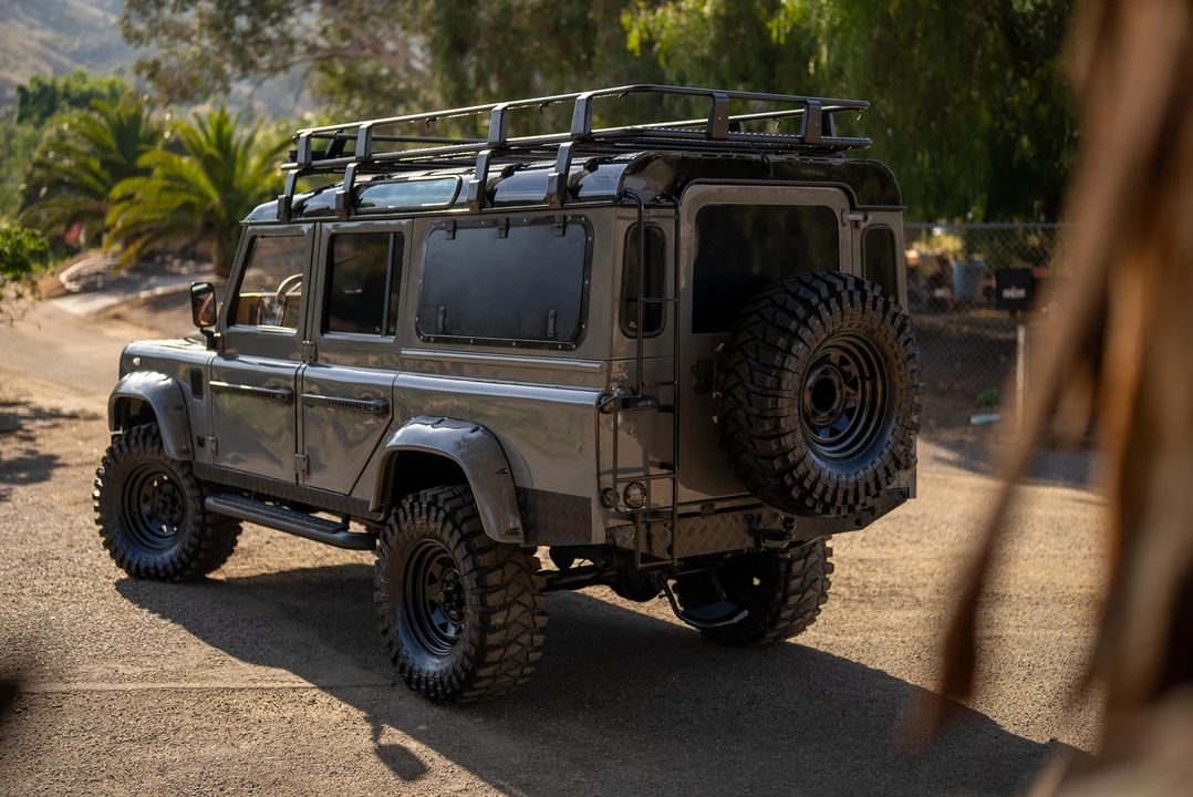 1994 Land Rover Defender 110 - Image 24 of 31