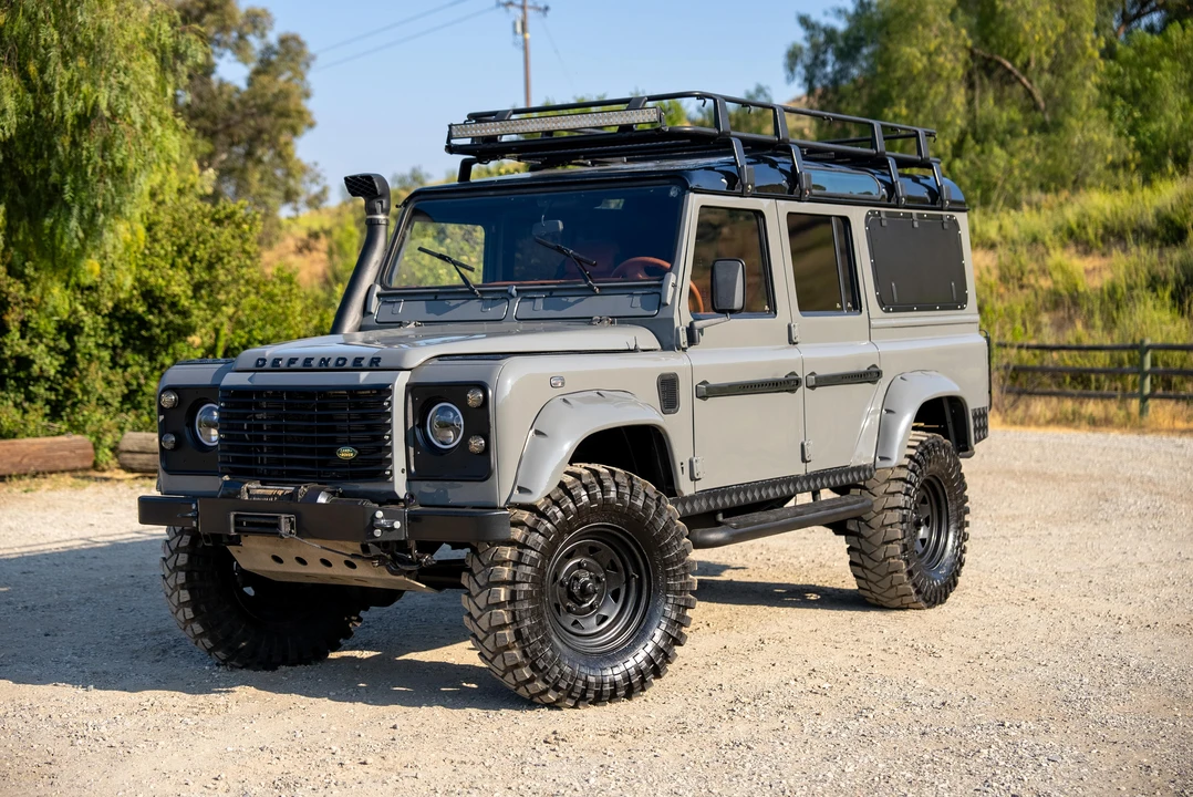 1994 Land Rover Defender 110 - Image 18 of 31