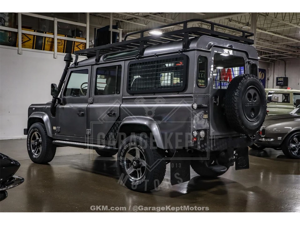 1994 Land Rover Defender 110 - Image 6 of 31