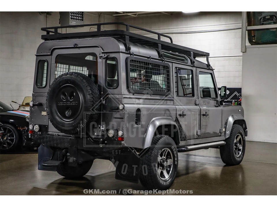 1994 Land Rover Defender 110 - Image 8 of 31