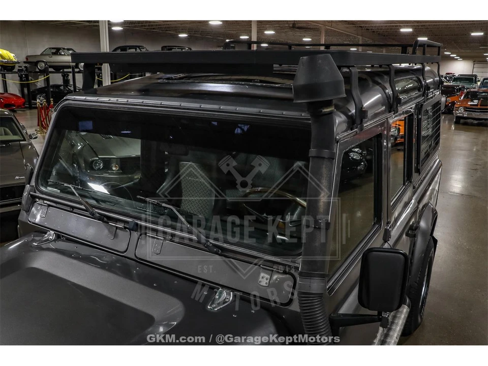 1994 Land Rover Defender 110 - Image 24 of 31