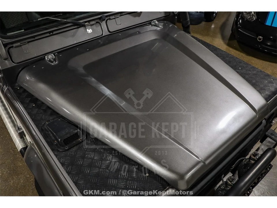 1994 Land Rover Defender 110 - Image 15 of 31