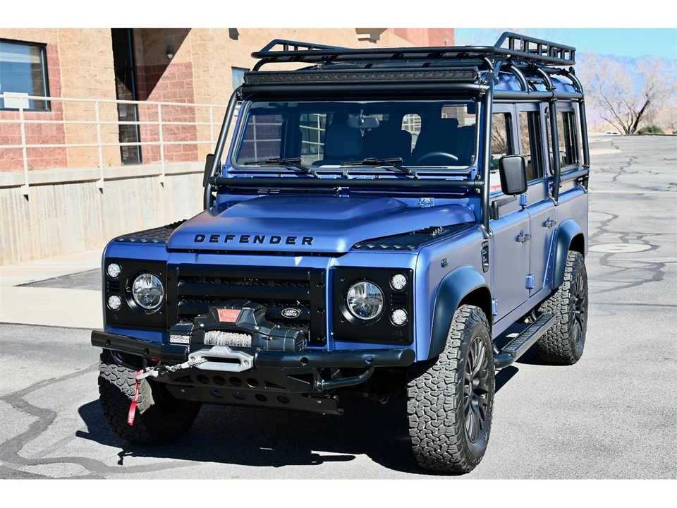 1994 Land Rover Defender 110 - Image 2 of 31