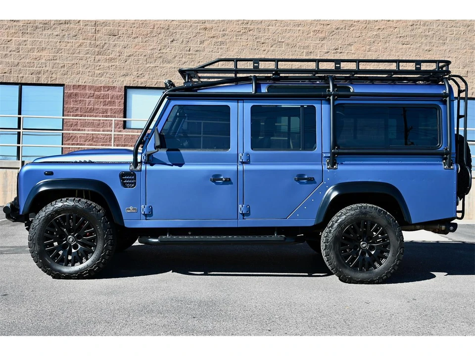 1994 Land Rover Defender 110 - Image 9 of 31